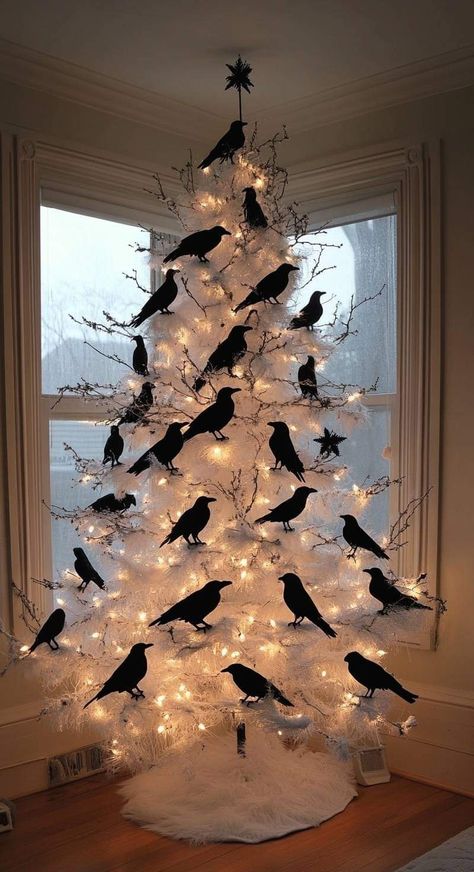 Crow Christmas Tree, White Xmas Tree, 2025 Christmas, Merry Christmas Pictures, Creepy Christmas, Black Birds, Dark Christmas, Alternative Christmas Tree, Christmas Mantel