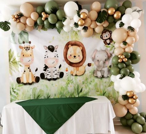 Animals Birthday Decoration, Decoracion Baby Shower Safari, Safari Baby Shower Boy, Baby Shower Safari, Animal Theme Birthday, Safari Animals Birthday, Baby Shower Safari Theme, Baby Birthday Decorations, Boys 1st Birthday Party Ideas