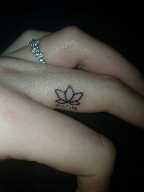 Cute finger tattoo, lotus flower. Lotus Tattoo Finger, Lotus Flower Tattoo Finger, Finger Tattoos Lotus, Flower Stick N Poke, Lotus Flower Finger Tattoo, Lotus Finger Tattoo, Flower Stick And Poke, Flower Finger Tattoo, Tiny Lotus Tattoo