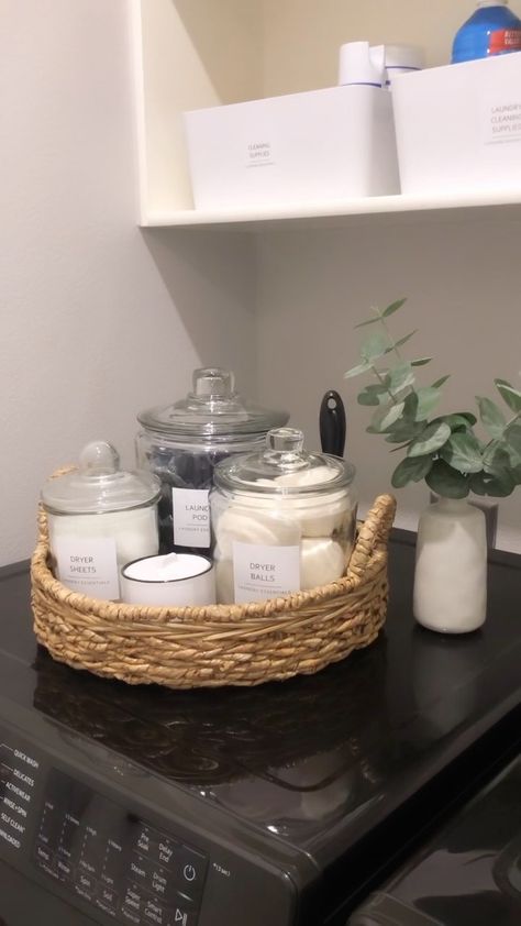 evymoyer on Instagram: Day 9 of 30: Laundry Room 🧺 Doing laundry isn’t my favorite but it might be after this 😍 This is honestly the best thing I’ve ever done for… Laundry Room Aesthetic, Scent Aesthetic, Harry Styles Golden, Laundry Scents, Laundry Decor, Doing Laundry, Laundry Products, Staging, Tray Decor