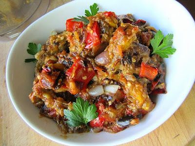 Eggplant Dip Recipes, Roasted Eggplant Recipes, Eggplant Appetizer, Roasted Eggplant Dip, Eggplant Caponata, Eggplant Dip, Eggplant Dishes, Roasted Eggplant, Roast Eggplant