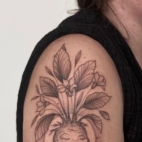 ANNA KUSTOVA on Instagram: "Mandrake for Sydney🌱🖤   #mandraketattoo #hptattoo #harrypottertattoo #planttattoo #blacktattoo #blacktattooart #delawaretattooartist #marylandtattooartist #virginiatattooartist #nyctattoo" Mandrake Tattoo, Drake Tattoos, Hp Tattoo, Nyc Tattoo, Harry Potter Tattoo, Plant Tattoo, Black Tattoos, Tattoo Artists, Sydney