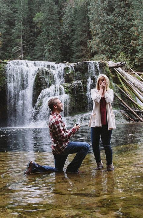 Waterfall proposals in plaid flannels | J.M.Hunter Photography Fall Engagement Outfits, Proposal Pictures, Fun Engagement Photos, Proposal Photos, Romantic Proposal, Wedding Proposals, Engagement Outfits, Wedding Forward, Proposal Engagement