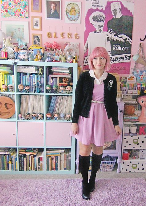 Scathingly Brilliant Cute Feminine Outfits, Librarian Style, Pastel Goth Outfits, Manga Clothes, Kawaii Clothes, Feminine Outfit, Mode Inspo, Office Outfits, Goth Fashion