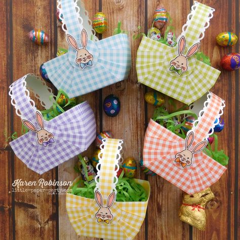 Bunny Hop 2019 – Easter Baskets – littlepaperparty Easter Treat Holders Paper Crafts, Paper Bag Easter Basket, Paper Easter Crafts, Paper Easter Basket Template, Easter Treat Boxes, Easter Treat Holders, Paper Easter Basket, Easter Treat Box, Easter Baskets To Make