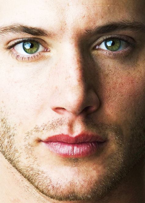 Jensen Ackles Jensen Ackles Eyes, Green Eyes Facts, Eye Facts, Michael Ealy, Jensen Ackles Supernatural, Dark Spots On Face, Kris Kristofferson, Jared And Jensen, Handsome Guys