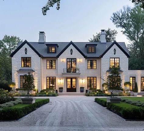 Traditional Modern Exterior House, Aesthic House Exterior, English Inspired Home Exterior, Luxury Suburban Homes, New American House Exterior, New Build Exterior Ideas, Old Money Homes Exterior, Big Suburban House Exterior, Modern Victorian Houses