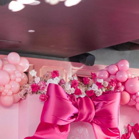 Houston Balloons | Floral | Backdrops on Instagram: "Check out our new hot pink bow 🎀" Pink Bow Backdrop, Bow Backdrop, Floral Backdrops, Balloon Backdrop, Floral Backdrop, Pink Balloons, Launch Party, Photo Op, Pink Bow