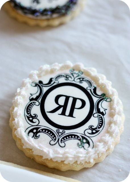 Great tutorial Company Logo Cookies Decorated, Photo Cookies Edible, How To Print On Cookies, Edible Printer Cookies, Edible Image Cookies, Printed Sugar Cookies, Edible Paper Cookies, Rock Cookies, Icing Tutorials