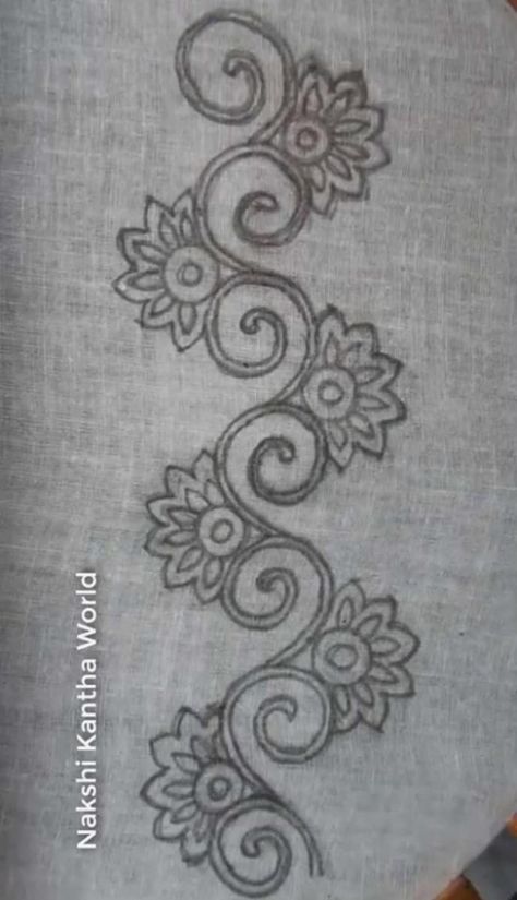 Muster Tattoos, Simple Embroidery Designs, Floral Embroidery Patterns, Border Embroidery Designs, Handmade Embroidery Designs, Bead Embroidery Patterns, Hand Work Embroidery, Pola Sulam, Embroidery Neck Designs