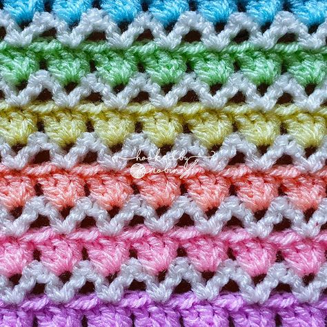 Granny V Stitch Blanket, Hooked By Robin, V Stitch Crochet, Crochet Granny Stitch, Granny Square Crochet Patterns Free, Crochet Stitches For Blankets, Beginner Crochet Tutorial, Crochet Stitches Video, Crochet Stitches For Beginners