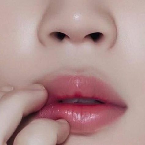 Jimin Siren Eyes, Jin's Lips, Jimin Lips, Jimin's Lips, Jimin Mochi, Lip Wallpaper, Kissable Lips, Park Jimin Cute, Beautiful Lips