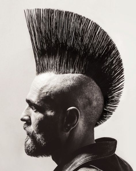 Crazy Hair Boys, Crazy Hairstyles, Shaved Design, Mohawk Hairstyles Men, Great Haircuts, Mohawk Hairstyles, Haircut Inspiration, Punk Hair, Punk Inspiration