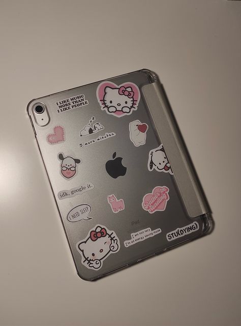 ✨ my Ipad ✨ #ipad #case #aesthetic #hellokitty #pink #silver #stickers #inspiration Ipad Mini Case Aesthetic, Ipad Case Aesthetic, Aesthetic Hellokitty, Ipad Case Stickers, Silver Stickers, Laptop Case Stickers, Ipad Essentials, Cute Ipad Cases, Ipad Hacks