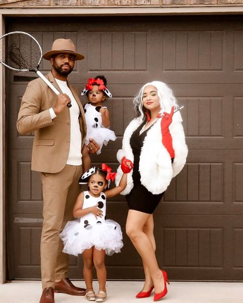 the ever co ✿ on Instagram: “its October, so i guess it’s about that time i start sharing family costume inspo, huh? 🐶👠 i have a feeling there’s gonna be a ton of…” Family Of 5, Family Halloween Costumes, Family Costumes, Family Halloween, Friends Family, Harajuku, Halloween Costumes, Halloween, Instagram