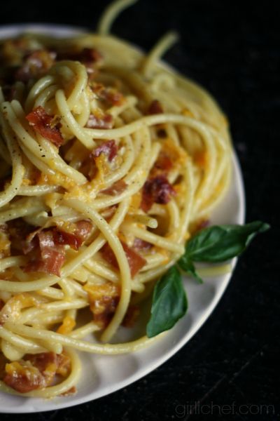 Butternut Squash and Prosciutto Bucatini Carbonara Bucatini Carbonara, Creamy Carbonara Sauce, Creamy Carbonara, Bucatini Pasta, Cooking Diary, Carbonara Sauce, Pasta Party, Chicken Alfredo Pasta, Yummy Pasta Recipes