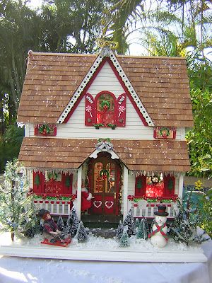 Dollhouses by Robin Carey: 2007 Miniature Christmas Dollhouse, Christmas Dolls House Ideas, Dollhouse To Christmas House, Christmas House Miniature, Christmas Doll House Ideas, Christmas Dollhouse Diy Ideas, Christmas Dollhouse Exterior, Christmas Dolls House, Christmas Dollhouse Diy