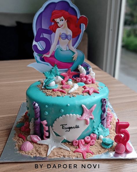 Disneys Ariel Cake Design Images (Cake Gateau Ideas) - 2020 Ariel Birthday Party Cake, Ariel Cake Design, Flounder Cake, Ariel Cake Ideas, Ariel The Little Mermaid Cake, Princess Ariel Cake, Cake Ariel, Ariel Birthday Cake, Little Mermaid Birthday Cake