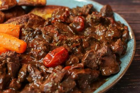 Beef Liver Stew Recipe Liver Stew, Bacon Stew, Chicken Liver Recipes, Ground Beef And Rice, Liver Recipes, Meat Diet, Chicken Liver, Carrots And Potatoes, Beef Liver