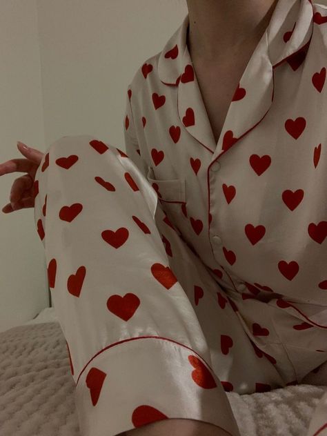 Pajamas Aesthetic, Pijamas Women, Cute Pjs, Pajama Fashion, Cute Sleepwear, Cute Pajama Sets, Financial Assistance, Cute Pajamas, Valentines Outfits