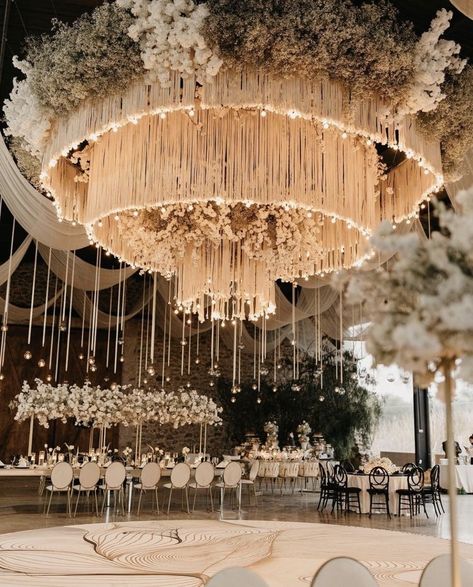 Royalty Wedding Theme, Luxury Event Decor, Wedding Ceiling, White Wedding Decorations, Dream Wedding Reception, Wedding Salon, Indoor Wedding Receptions, Wedding Venues Indoor, Dream Wedding Decorations