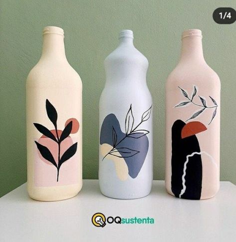 Glass Bottles Art Diy, Aesthetic Bottle Painting, Bottle Art Ideas Paint, Cute Bottle Painting, Glass Bottle Painting Designs, Bottle Painting Ideas, Glass Bottle Painting, Glass Bottle Diy Decoration, Beer Bottle Art