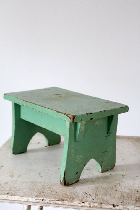 Antique Step Stool / Green Wood Riser. $68,00, via Etsy.: Soft Green Paint, Wooden Chair Plans, Wood Riser, Wood Chair Design, Painted Stools, Chair Design Wooden, Step Stools, Milking Stool, Aged Wood