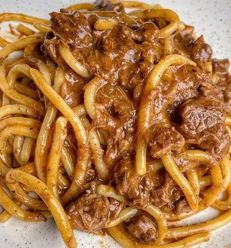 Pasta Al Ragu, Pasta Alla Carbonara, Pasta Italiana, Lasagna Pasta, Italian Pasta Recipes, Italian Pasta, Food Facts, Italian Dishes, Food Humor