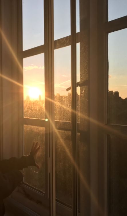 Grounding Yoga, Sunset Window, Autumn Sun, Sky Aesthetic, Fall Autumn, Morning Routine, London, Sun