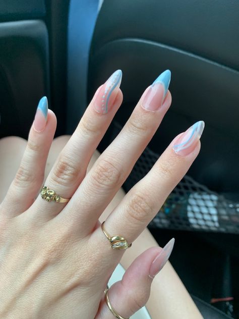 Almond Nails Blue Design, Light Blue Almond Nails Design, Blue Nail Designs Almond, Light Blue Almond Nails, Almond Nails Blue, Blue Almond Nails, Baby Blue Acrylic Nails, Almond Nails French, Sky Blue Nails