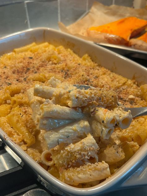 The Creamiest Butternut Squash Mac and Cheese Recipe Collage, Italian Sausage Casserole, Dance In The Kitchen, Easy Goulash, Easy Goulash Recipes, Mashed Butternut Squash, Workouts And Diets, Squash Mac And Cheese, Butternut Squash Mac