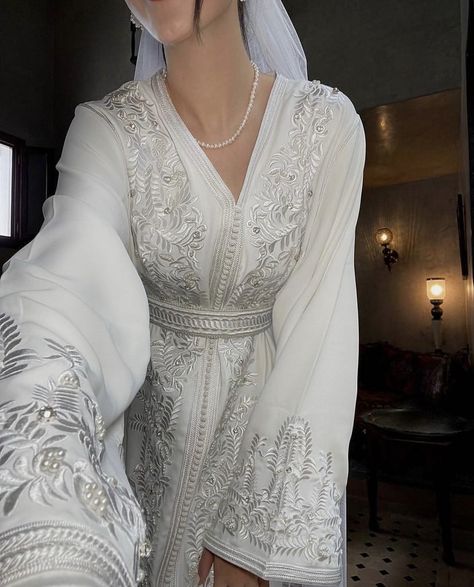 Turkish Wedding Dress, Moroccan Wedding Dress, White Caftan, Wedding Abaya, Moroccan Kaftan Dress, Moroccan Bride, Nikah Dress, Nikkah Dress, Embroidered Wedding Dress