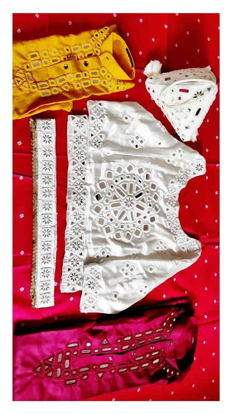 Hand Mirror Work Blouse Design, White Mirror Work Blouse, Kachhi Work, Baby Dress Diy, Stitch Dress, Patch Work Blouse Designs, Mirror Work Blouse Design, Kutch Work Designs, Designer Embroidery