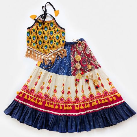 🦚Morpankh Multicolour Chaniya Choli for Girls🦚 Intricate embroidery, multiple fabrics, laces, latkans, jhallar, strings, kodis, tassels, together make this harmony beautiful. Available on halemons.com #Ghoomar3Collection #BabyGirlFashion #KidsEthnicWear #GirlsEthnicWear #FestivalCollection #KidsClothingBrand #KidsClothing #GirlsFashion #Navratri2024 #LehengaCholi #NavratriOutfit #KidsWear #IndianOutfit Navratri Chaniya Choli For Girl Kids, Choli Designs For Kids, Chaniya Choli For Kids, Lehenga Choli For Navratri, Choli Pattern, Chania Choli, Chaniya Choli Designs, Kids Party Wear Dresses, Kids Ethnic Wear