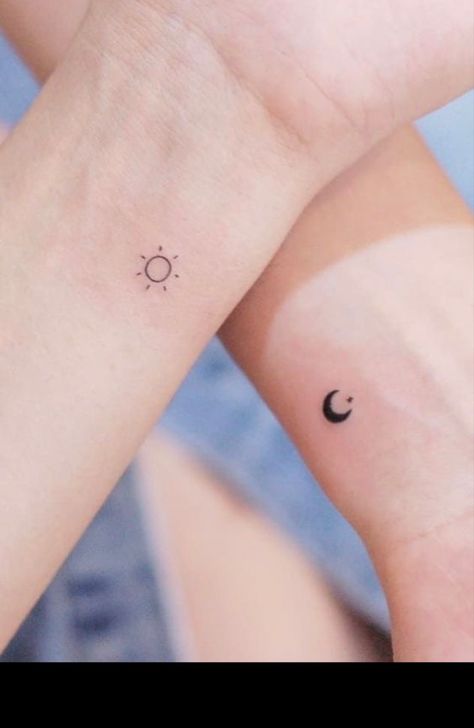 Masculine Features, Tattoo Placements, Tato Henna, Tattoos Sleeve, Inspiration Tattoos, Tattoos Geometric, Bff Tattoos, Friendship Tattoos, Cute Tiny Tattoos