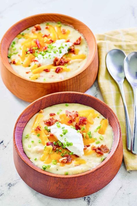 Panera Bread Baked Potato Soup - CopyKat Recipes Semaglutide Recipes, Potato Soup Panera, Panera Baked Potato Soup, Panera Soup, Soup Panera, Panera Recipes, Panera Copycat, Potatoe Recipes, Best Potato Soup