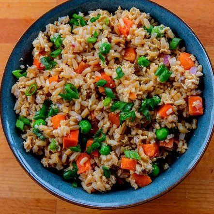 Microwave Fried Rice, Rice Microwave, Microwave Rice Recipes, How To Reheat Rice In Microwave, How To Cook Brown Rice In Microwave, Microwave Brown Rice, Healthy College Meals, Healthy College, College Cooking