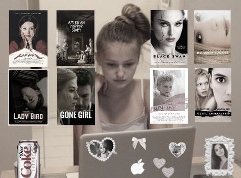 Girlblog Background, Girlblogger Movies, Girl Blogger Aesthetic, Coquette Girls, Girlblogger Aesthetic, Thought Daughter, Girl Blogger, Girl Blogging, Girly Movies