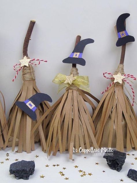 Halloween Classroom Decorations, Dekorasi Halloween, Halloween Classroom, Halloween Arts And Crafts, Adornos Halloween, Halloween Crafts Decorations, Fall Halloween Crafts, Halloween Crafts For Kids, Halloween School