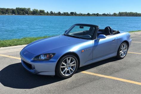 Great little convertible! Small Convertible Car, Cheap Convertible Car, Classic Convertible Cars, 2000s Convertible, Convertable Cars Aesthetic, Honda Convertible, 90s Convertible, Girly Shots, Cars Convertible