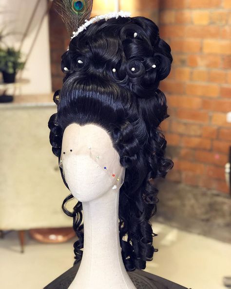 Carl Brown Hair on Instagram: “✨Okay so I know I’m all about the vintage hair but it’s totally fun to push the boundaries and explore other eras too. This rococo design…” Victorian Hairstyles Long Hair, Rococo Wigs, Goth Rococo, Victorian Wig, 1800 Hair, Rococo Hairstyles, Rococo Hair, 1700s Hair, Black Rococo