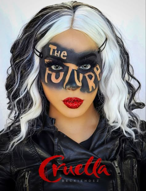 Cruella Inspired Makeup, Cruella Halloween Makeup, Cruella Deville Makeup Emma Stone, Cruelly Devil Makeup, Cruella Makeup Halloween, Maquillage Cruella, Coraline Halloween Makeup, Movie Character Makeup, Cruella Makeup