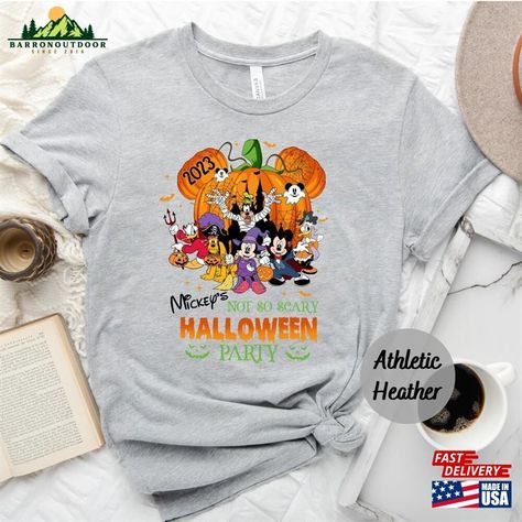 Retro Mickey And Friends Disneyworld Est 1971 T-Shirt Shirt 2023 Family Vacation Tee Classic Check more at https://barronoutdoor.com/product/retro-mickey-and-friends-disneyworld-est-1971-t-shirt-shirt-2023-family-vacation-tee-classic/ Halloween Traditions, Cartoon Svg, Disney World Shirts, Scary Halloween Party, Shirt 2023, Halloween Cartoons, Halloween Sweatshirt, Halloween Svg, Friends Shirt