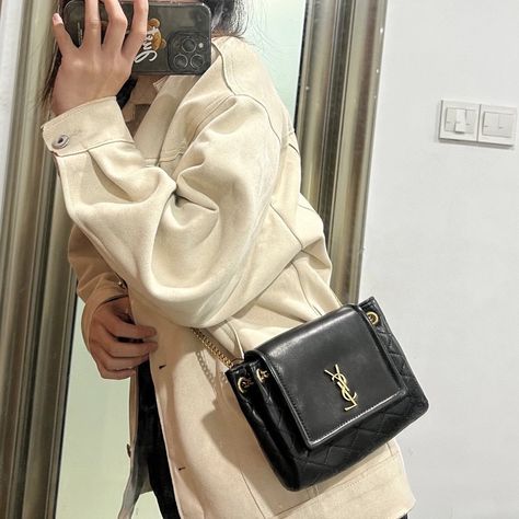 Ysl Small Bag, Small Ysl Crossbody Bag, Ysl Mini Nolita, Ysl Chain Crossbody Bag, Ysl Bag Outfit, Ysl Mini Wallet On Chain, Chain Outfit, Ysl Crossbody Bag Black Tassel, Metal Letter