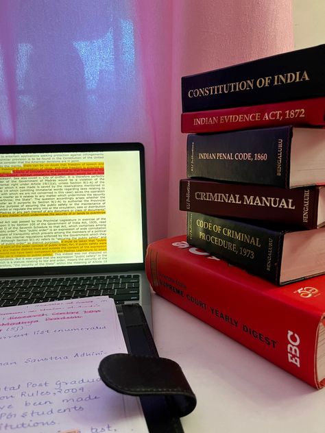 Judiciary Motivation, Books For Law Students, Law Books Aesthetic, Clat Aspirants, Advocate Aesthetic, Indian Supreme Court, Law School Humor, Law Aesthetic, Law School Prep