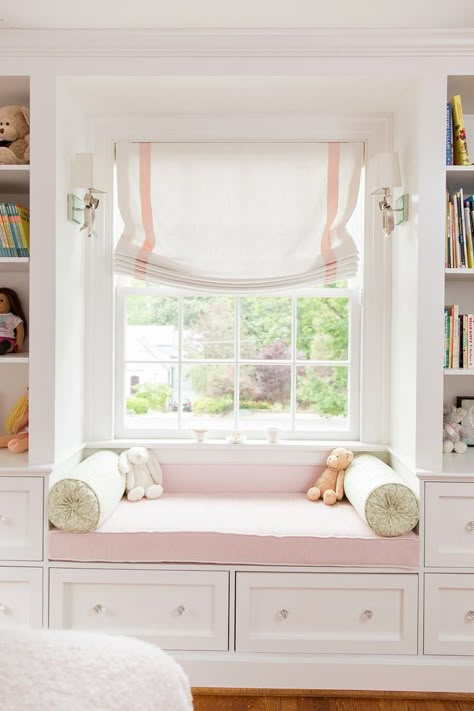 girl bedroom decor, window seat, girl playroom design Bedroom Window Seat, Window Seat Design, Bedroom Windows, Trendy Bedroom, Girl Bedroom Decor, Big Girl Rooms, Baby's Room, Window Seat