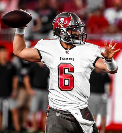 Tampa Bay Buccaneers Football, Buccaneers Football, Tampa Bay Bucs, Baker Mayfield, Football Is Life, Happy Birthday Fun, Football Pictures, Hottie Women, April 7