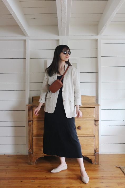 Blazer Over Dress Slip, Black Slip Dress With Blazer, Spring Black Cami Slip Dress, Black A-line Slip Dress For Spring, Oversized Cardigan Slip Dress, Slip Dress Layering, How To Style A Maxi Dress, Dress Layered, Elegant Blazers