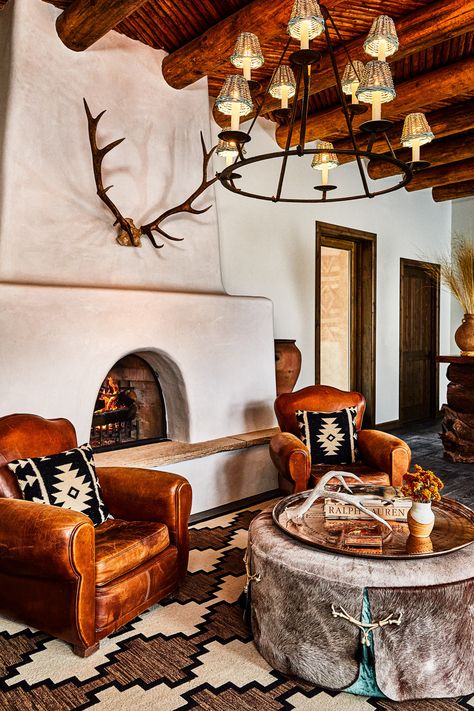 Luxury Southwest Decor, Southwestern Lodge Decor, Santa Fe Furniture, Santa Fe Design Style, Bishops Lodge Santa Fe, Southwestern Style Interior, Southwestern Mantle Decor, Southwestern Living Room Santa Fe Style, Southwest Cabin Decor