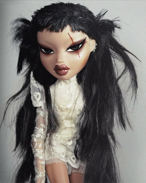 Princess Gollum, Goth Bratz, Ringlets Hair, Dolls Repaint, Bratz Aesthetic, Bratz Fashion, Bratz Doll Outfits, November 01, Brat Doll